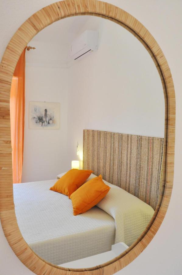 Apartmán Casa Benny Difronte Al Mare Oliveri Exteriér fotografie